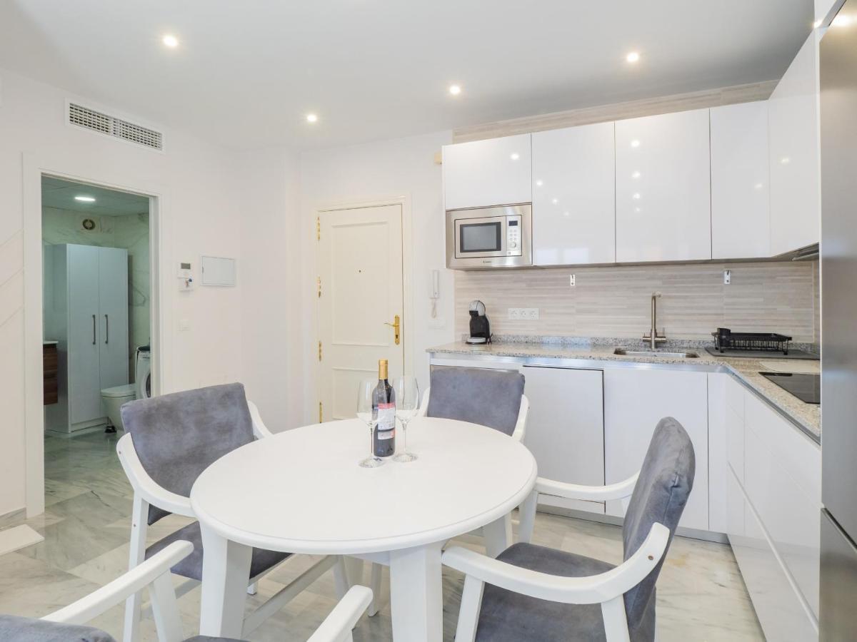 Cubo'S Apartamento Atocha With Optional Parking Малага Экстерьер фото