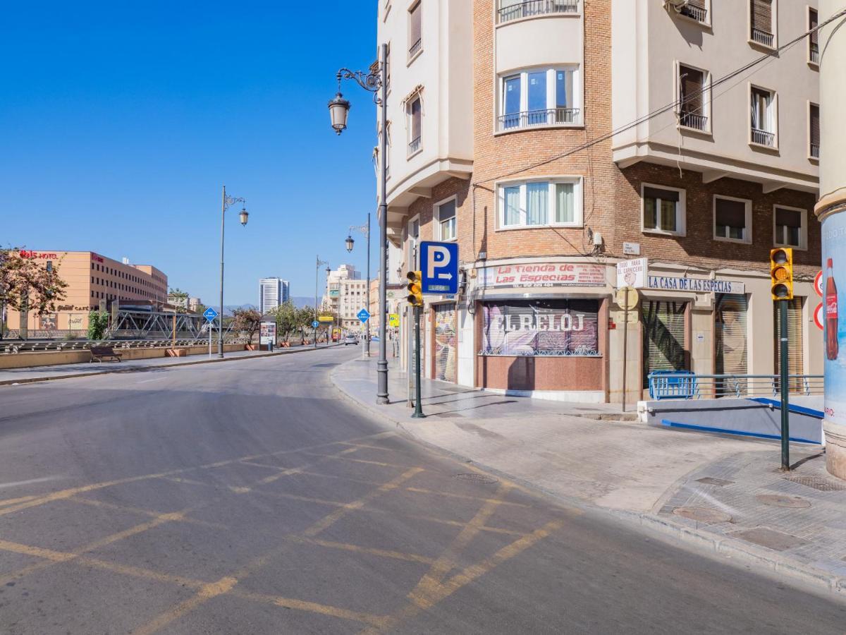 Cubo'S Apartamento Atocha With Optional Parking Малага Экстерьер фото