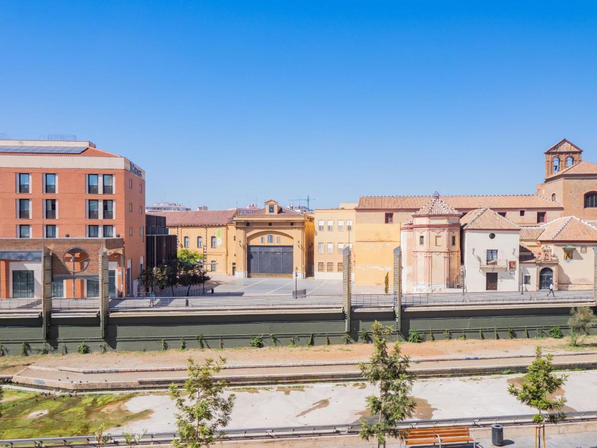 Cubo'S Apartamento Atocha With Optional Parking Малага Экстерьер фото
