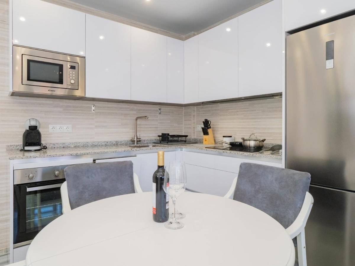 Cubo'S Apartamento Atocha With Optional Parking Малага Экстерьер фото