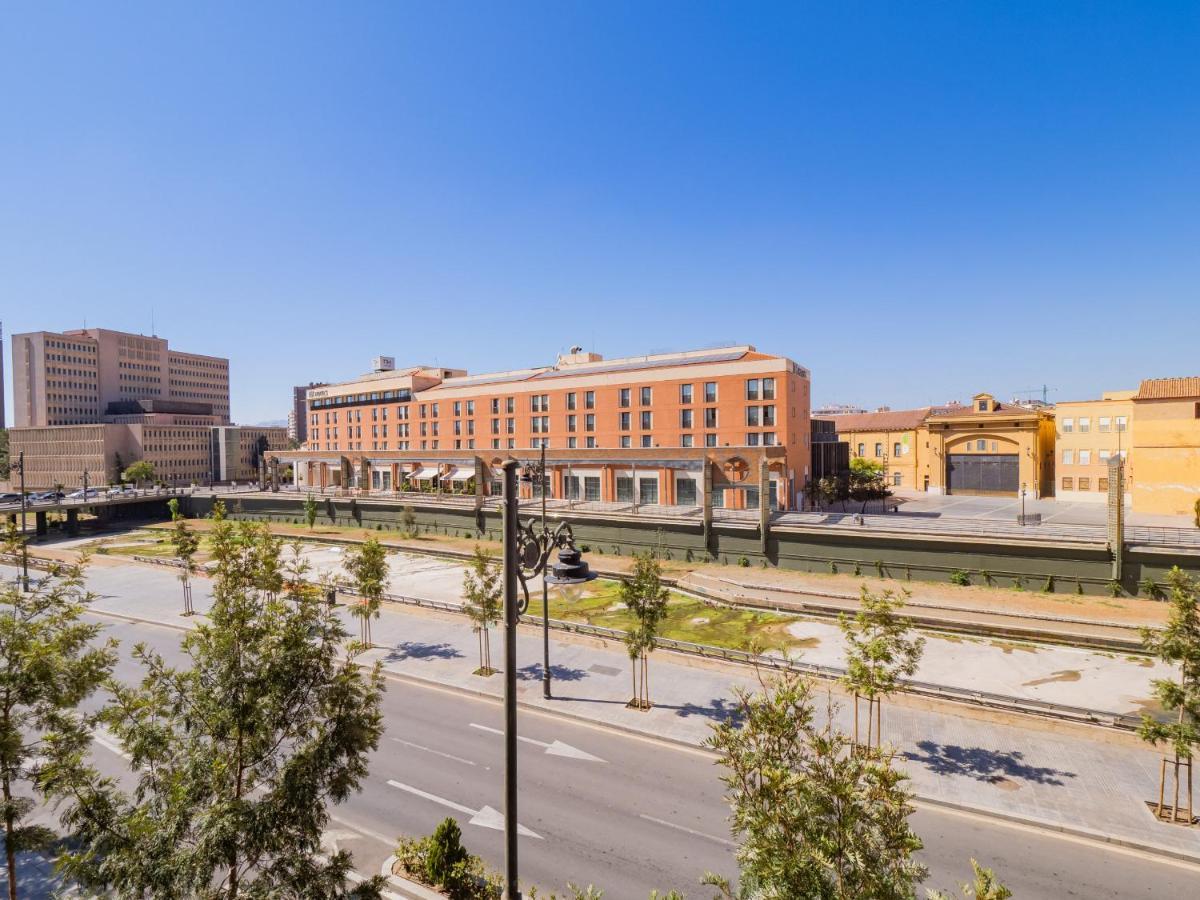 Cubo'S Apartamento Atocha With Optional Parking Малага Экстерьер фото