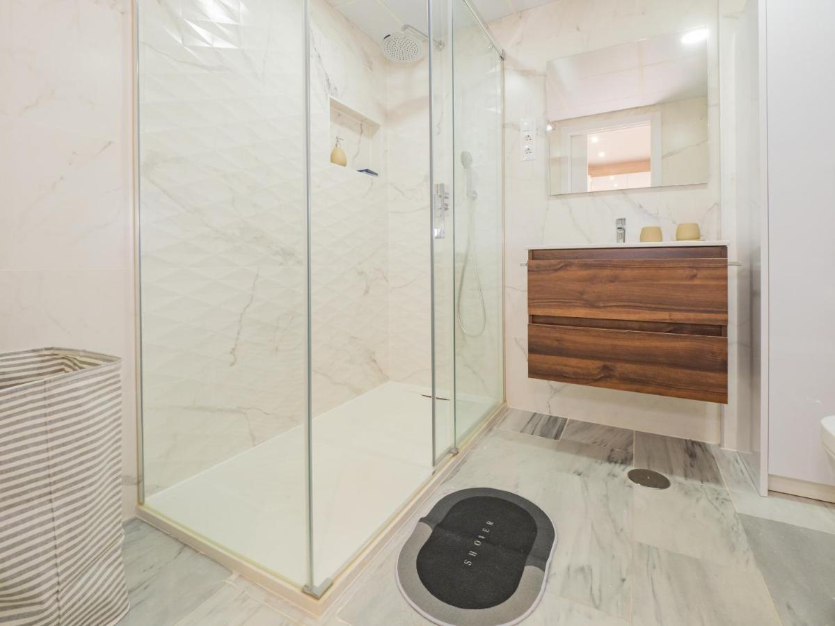 Cubo'S Apartamento Atocha With Optional Parking Малага Экстерьер фото