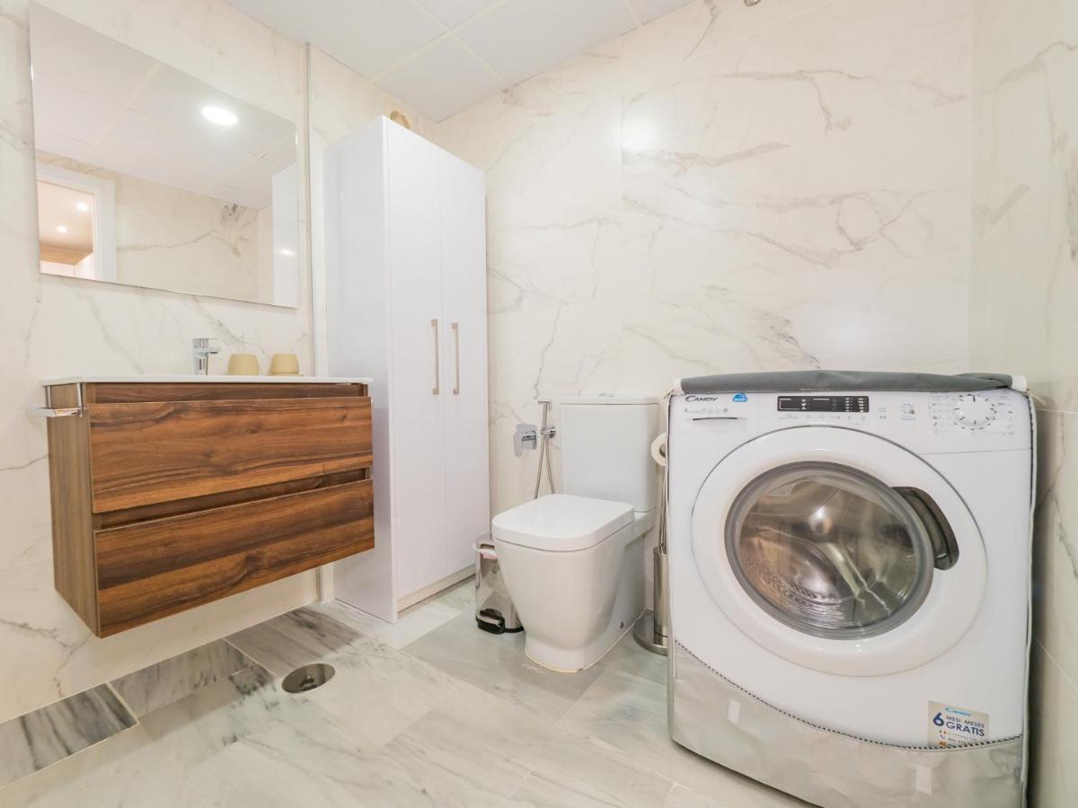 Cubo'S Apartamento Atocha With Optional Parking Малага Экстерьер фото